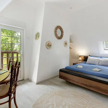 L'abri Des Cotes - Veules Les Roses Bed & Breakfast 3*